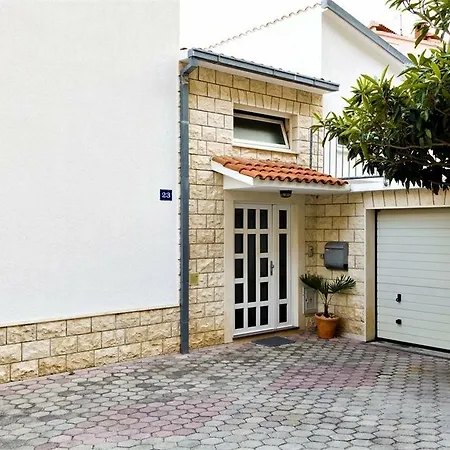 Apartment Sladojevic Omis